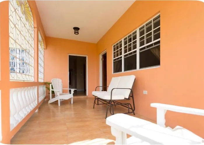 The Palms Of Mobay 1 - 3 Bedroom With Private Pool And Jacuzzi Near Montego Bay Airport And Beach Strip