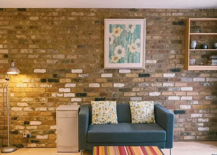 Stylish Studio Flat In Fullwoods Mews, London