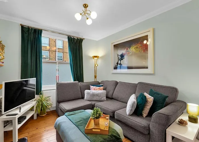Stylish 2Br House Near Canary Wharf & Docklands London