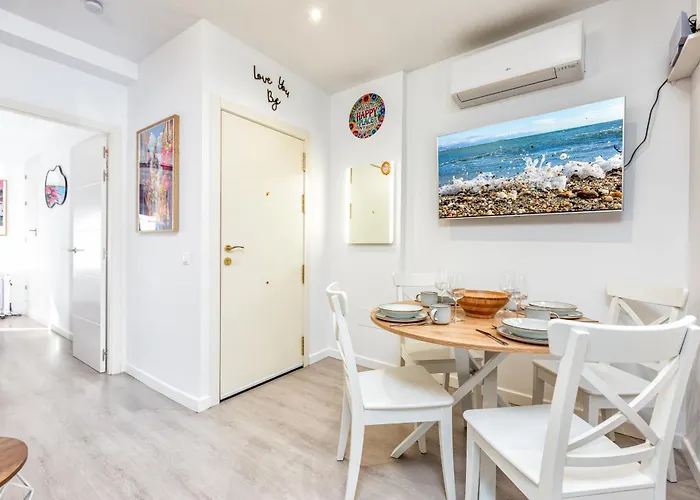 Estepona Inn Beautiful Apartment Very Central
