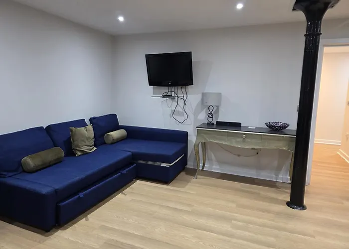 Contractor Bookers Liverpool City Centre