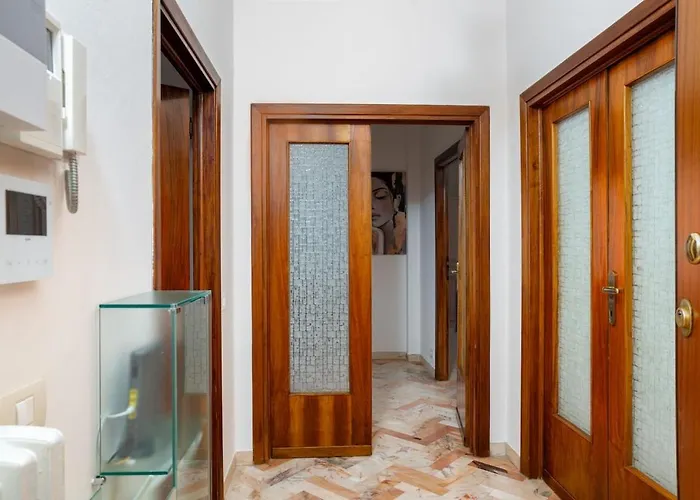 Bright Home With Large Terrace, Near Florence Prato 