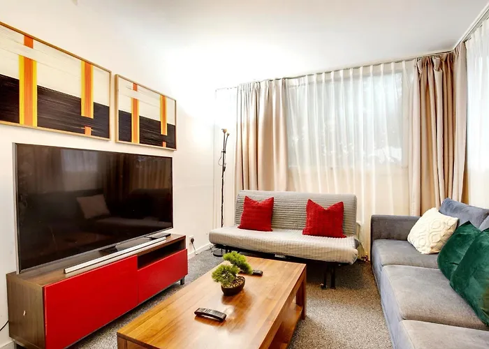 Stylish 2 Bedroom Apartment In Westminster Near Victoria London