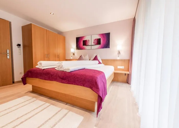 Lapis Monti - Apartments & Suites Burgeis