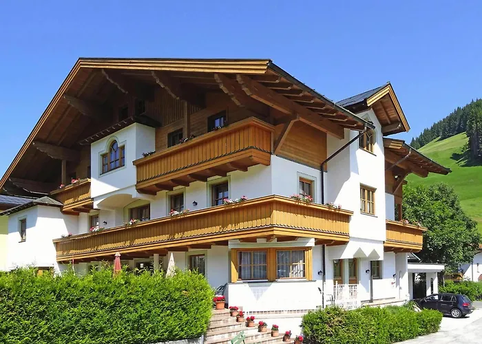 Apartment In Filzmoos Near Ski Amade