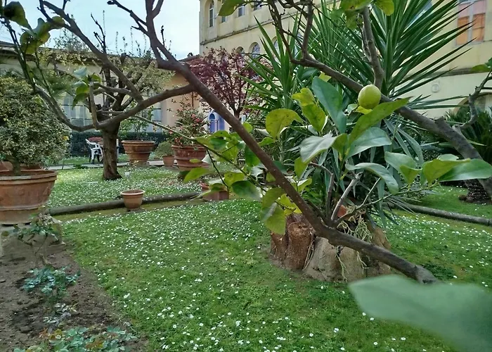 Bed and Breakfast Casa Per Ferie Religiosa Figlie Di Nazareth Pisa