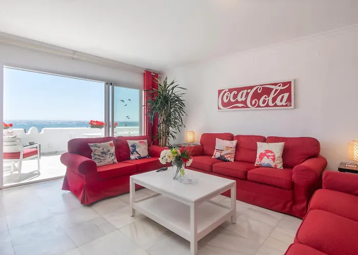 Superb Large Apartment On The Beach Marbella