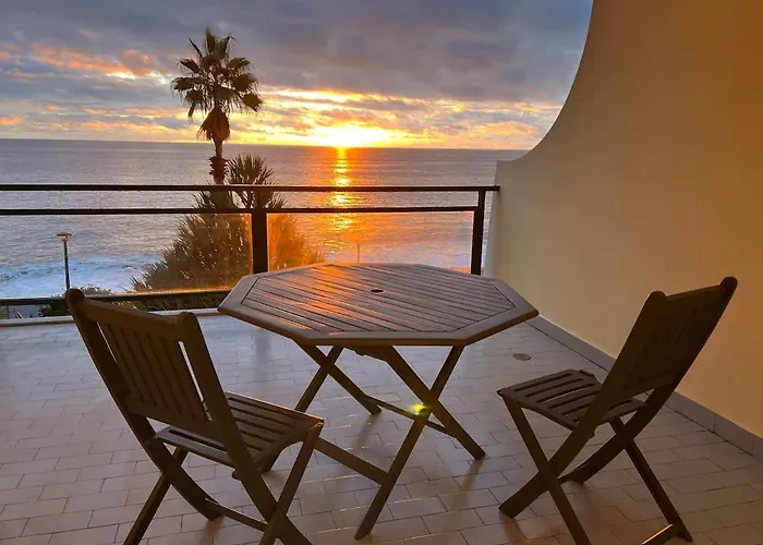 Atlantic Edge - Relaxing Beachfront Escape Formosa Funchal 