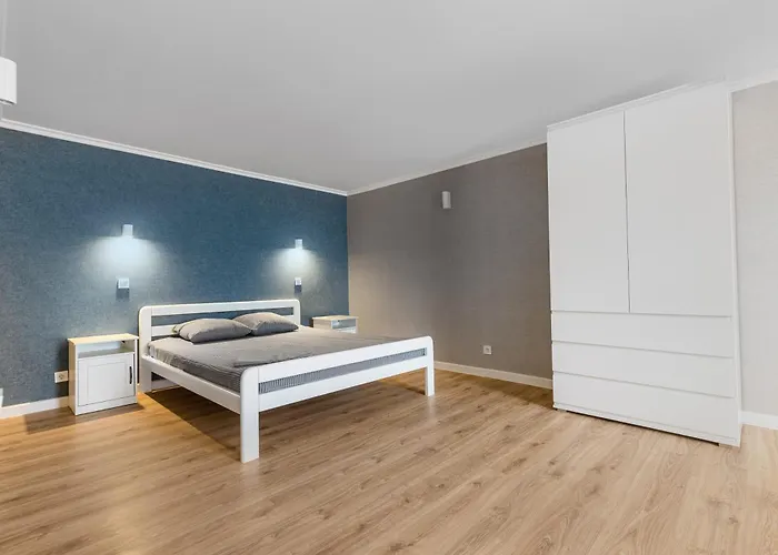 18 Deribasivska Street Jacuzzi Apartment Odessa