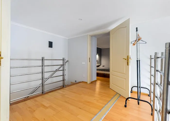 18 Deribasivska Street Jacuzzi Apartment Odessa