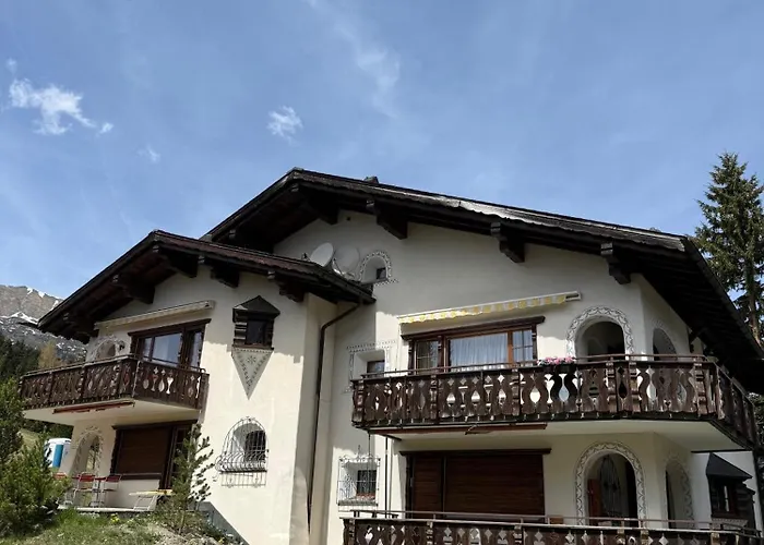 Holiday flat Val di Lai with Jacuzzi for 6 persons-Lenzerheide/Lai