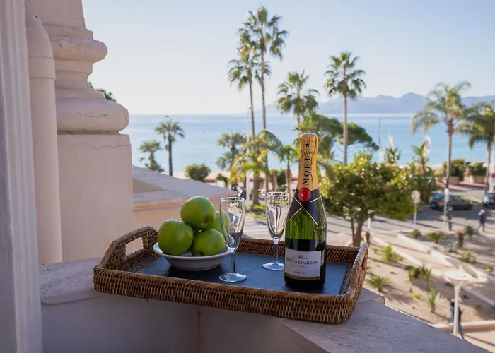 Palais Miramar Apartment With Sea View On La Croisette Cannes