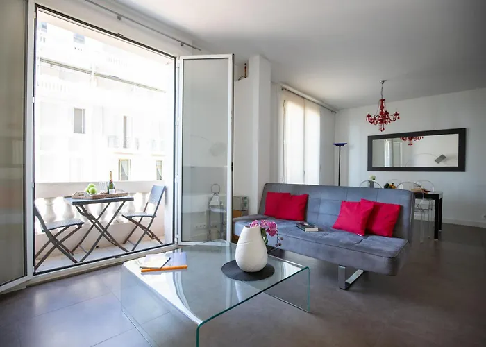 Palais Miramar Apartment With Sea View On La Croisette Cannes