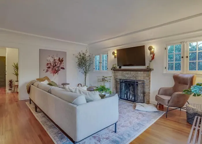 Villa Charming Pet Friendly Casa In The Heart Of La Los Angeles