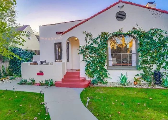 Villa Charming Pet Friendly Casa In The Heart Of La Los Angeles