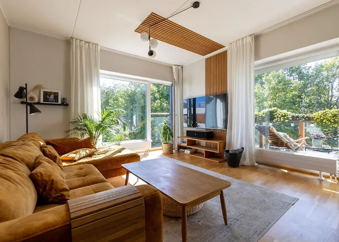 Modern And Peaceful Seafront Apartment - Wifi, Free Parking Pärnu