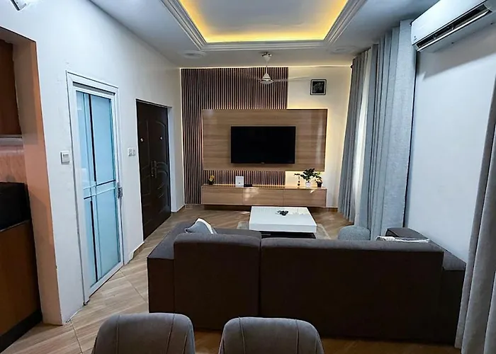East Legon Cozy 2 Bedroom 2 Bath Apt With Backup Power Akkra