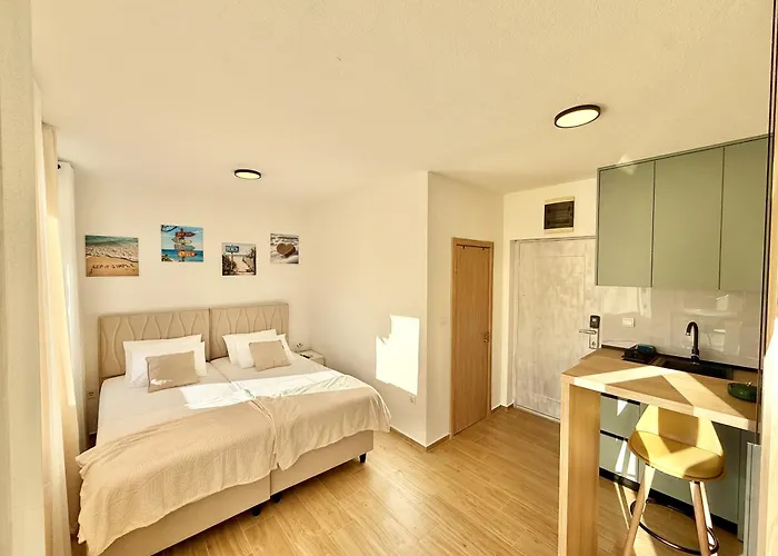 Modern Beachfront Apartment Ðenovići