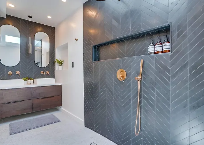 Private Not-So-Tiny Home - Yard & Dogs Ok Los Angeles