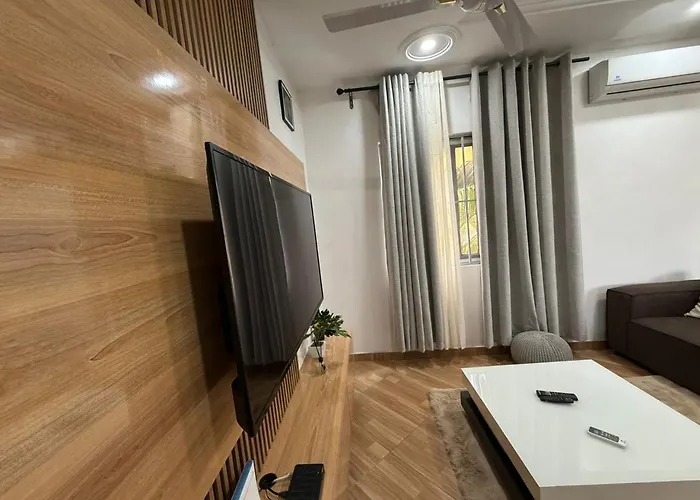 East Legon Cozy 2 Bedroom 2 Bath Apt With Backup Power Akkra