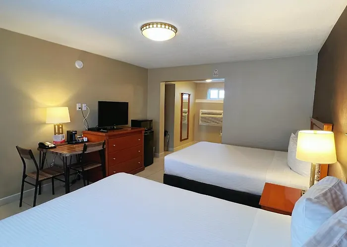 North Vancouver Hotel West Vancouver