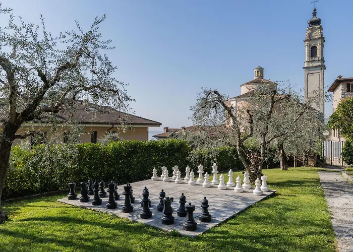 Residence Borgo Dei Limoni - Appartamenti Con Garage Gargnano