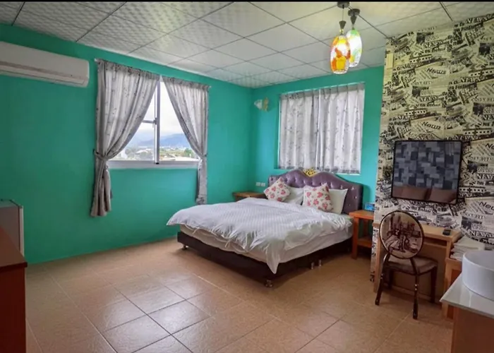 Moonlight Manor B&B T'ai-tung