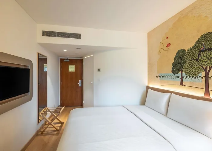 Hotel Ibis Mumbai Airport - An Accor Brand