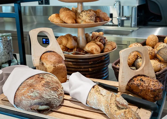 Dasbreitehotel am Rhein Basel
