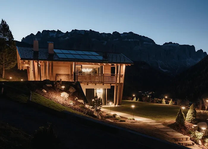 Luxury Spa Chalet Lum D'Or Wolkenstein in Gröden