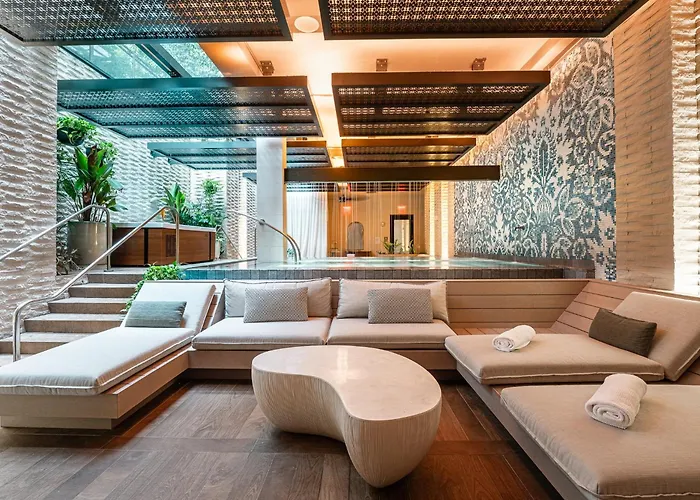 Kimpton Seafire Resort + Spa By Ihg West Bay