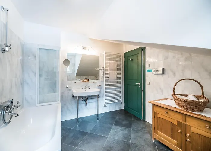 Hotel Dolomitenhof&Chalet Alte Post Sexten
