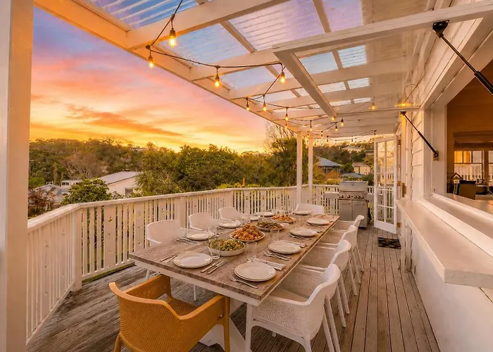 Island Villa- Stay Waiheke Oneroa