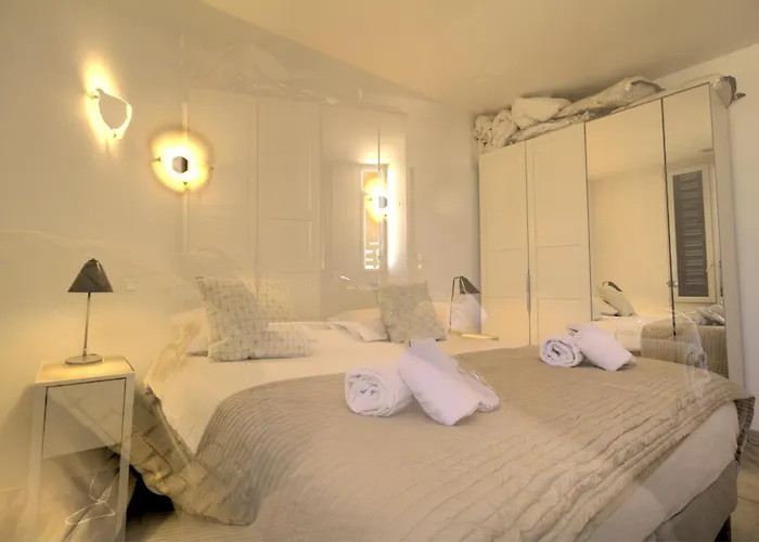 ALC - BOR383 - 12 min Palais And Beaches Cannes