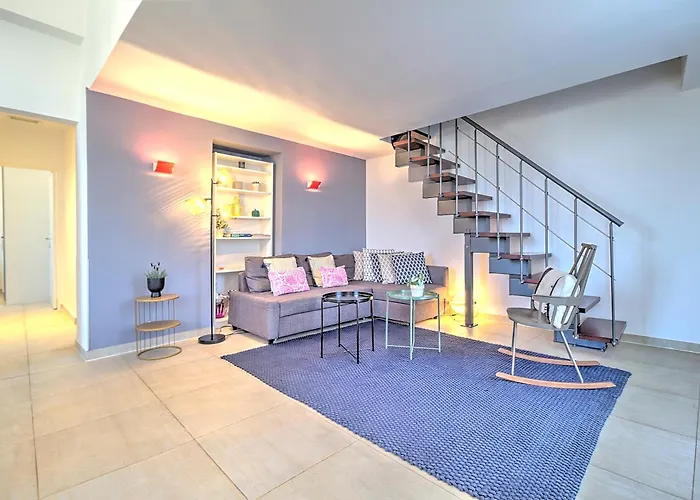 ALC - BOR383 - 12 min Palais And Beaches Cannes