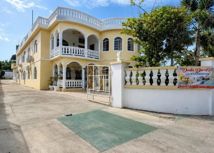 Dela De-Rose Guest House Negril Jamaica