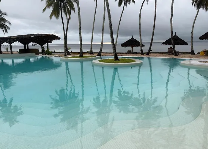Antonio Beach Tree House Hotel & Spa Uroa