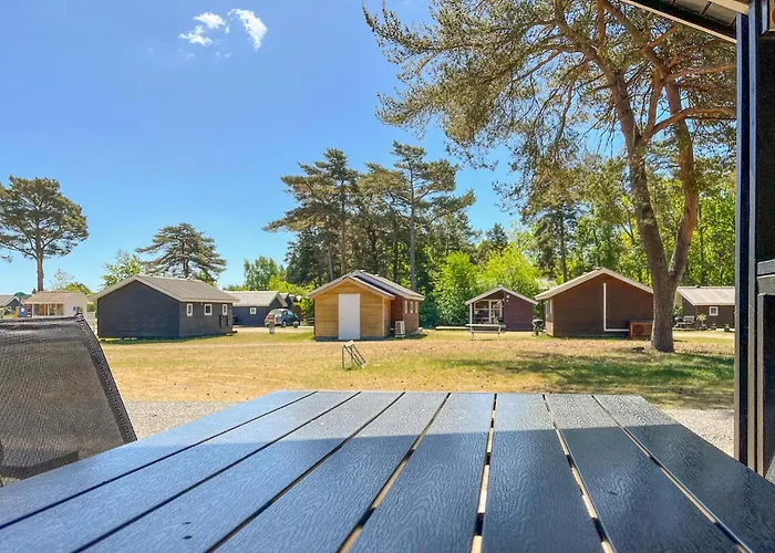 2 Bedroom Lovely Home In Neksø