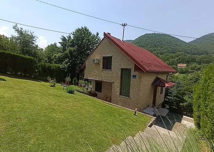 Holiday Home Zbilje Visoko