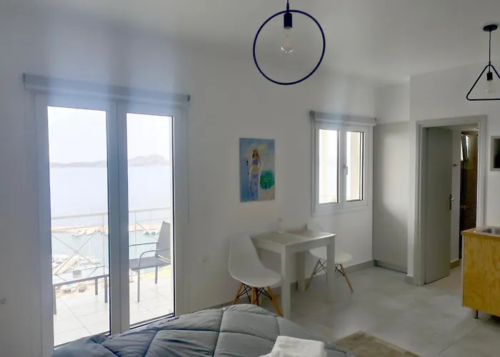 12 Gods Resort Pylos