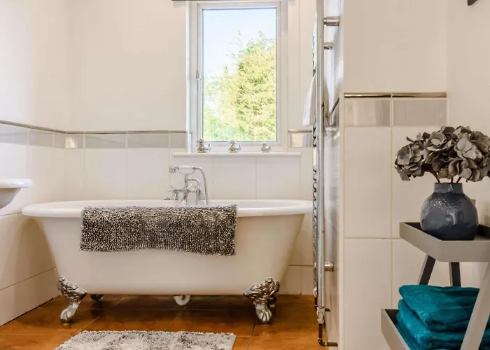 Villa 2 Bed In Eastbourne 83735