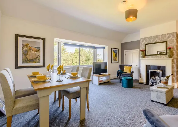 Villa 2 Bed In Eastbourne 83735