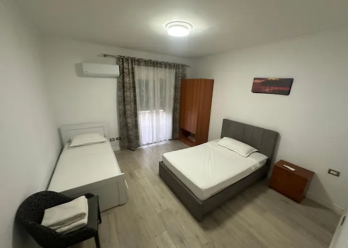 Henri'S Apartament Durrës