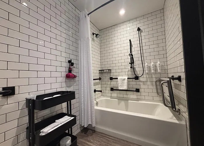 Hotel Moxy Seattle Downtown