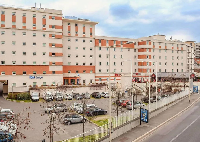 Hotel Ibis Paris La Defense Courbevoie