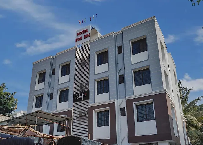 Collection O Eon Inn Near Pune Airport
