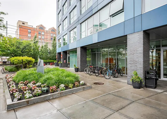 East Cambridge 1Br W Wd Gym Nr Lechmere T Bos-853 Boston