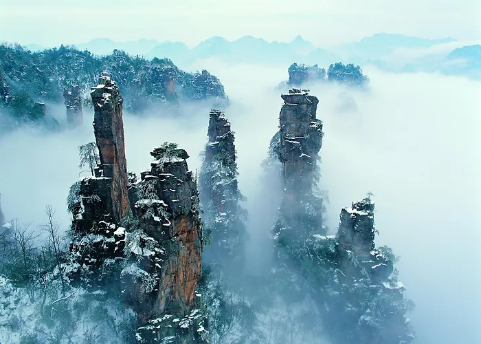Zhangjiajie Yun Hai Hotel- Ancient Chinese Style Hotel,Tea Culture Experience, Realxing Class,Free Breakfast ,Local Travel Guide And Book Tickets, Gem Perporty
