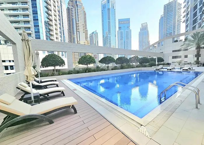 Poolside Beautifully Presented 1 Bedroom Near Jbr Beach - Sleeps 4 Dubai