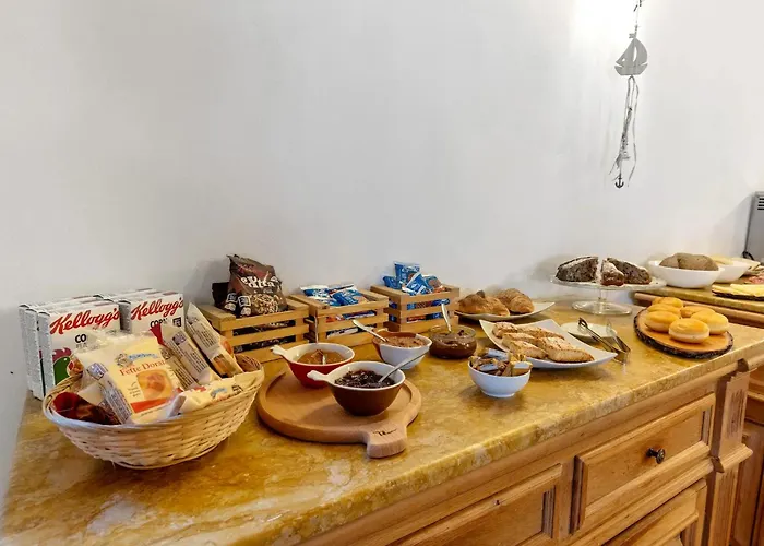 Hotel Le Logge Del Garda San Felice del Benaco